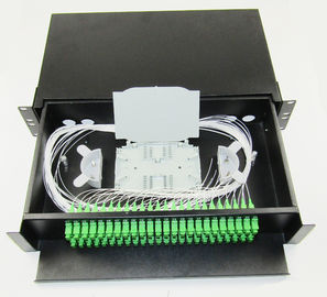 Przesuwna kaseta typu szuflada 19-calowa Patch panel światłowodowy 48ports czarna blacha stalowa walcowana na zimno SC / APC adapter